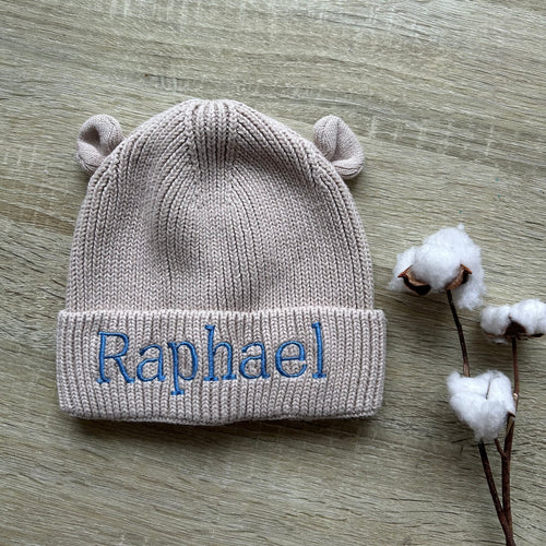 Baby Haube mit Bärenohren aus Baumwolle, mit Namen bestickt