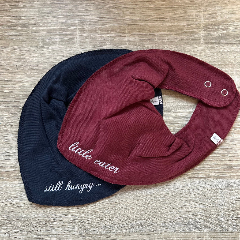 Personalisiertes Baby Lätzchen aus Baumwolle mit Namen bestickt, Produktansicht