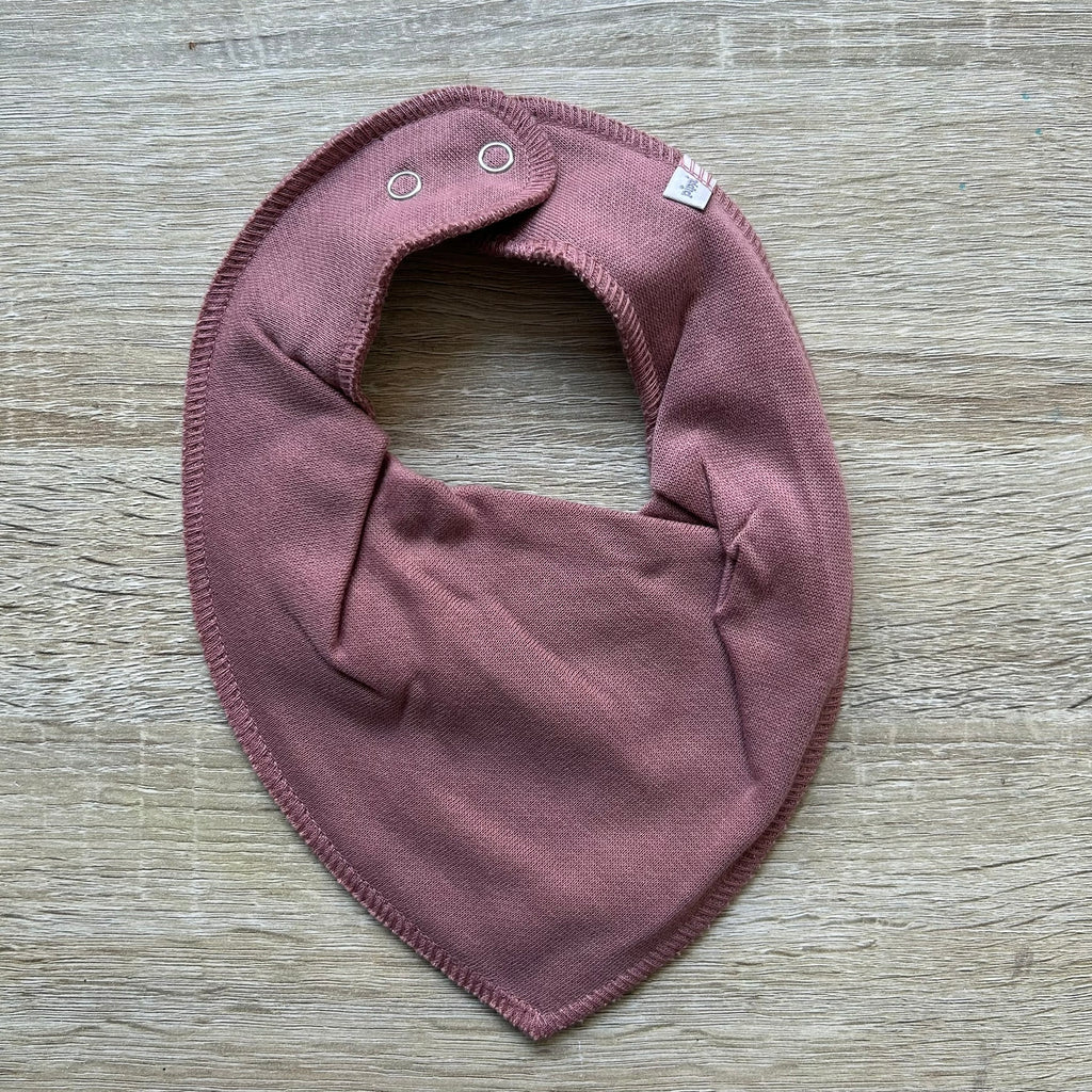 Baby Lätzchen in Rosa, personalisiert mit Namen bestickt